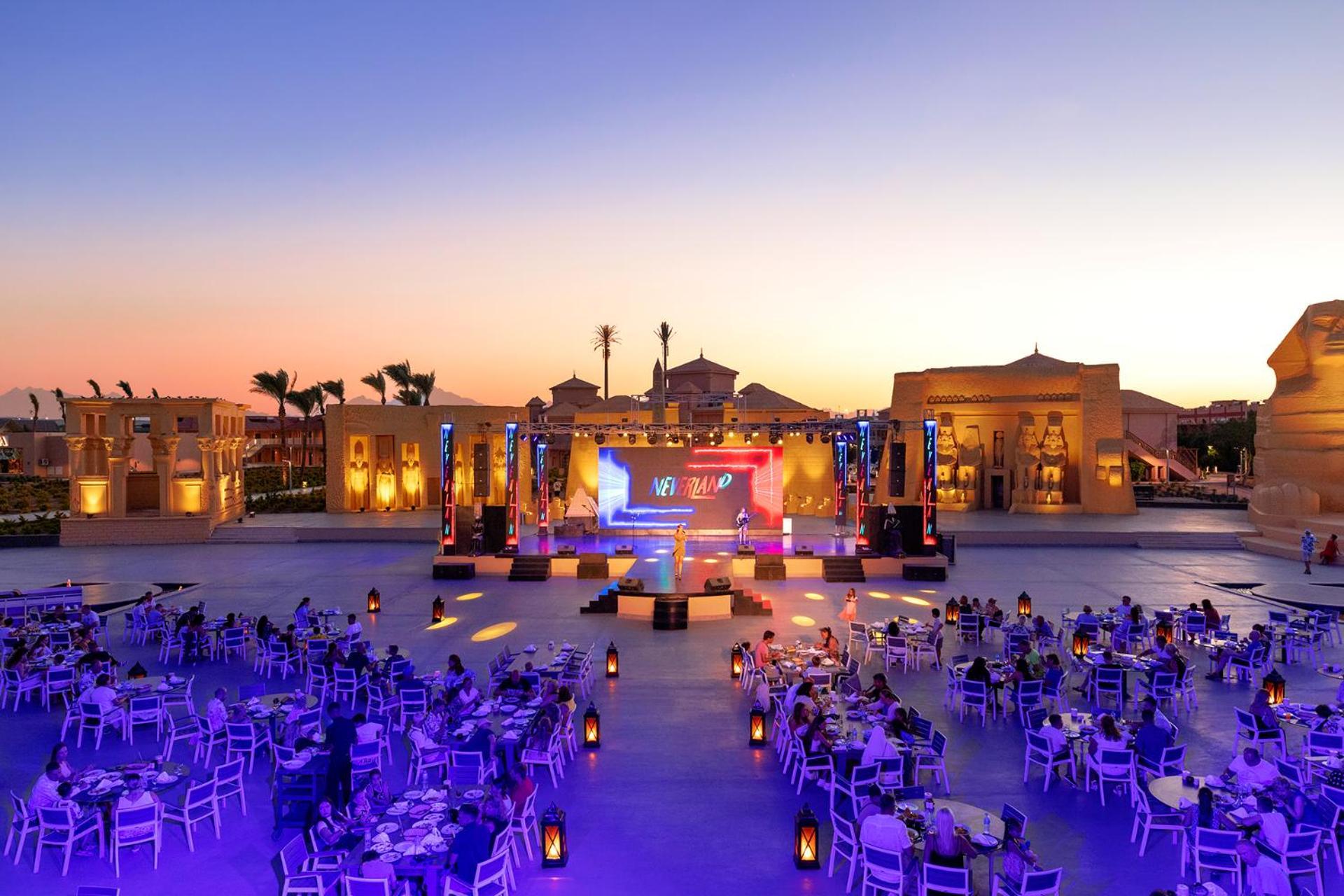 Neverland City Hurghada - Pickalbatros Bagian luar foto