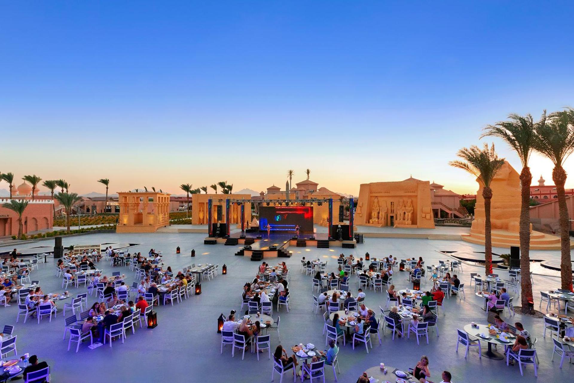 Neverland City Hurghada - Pickalbatros Bagian luar foto