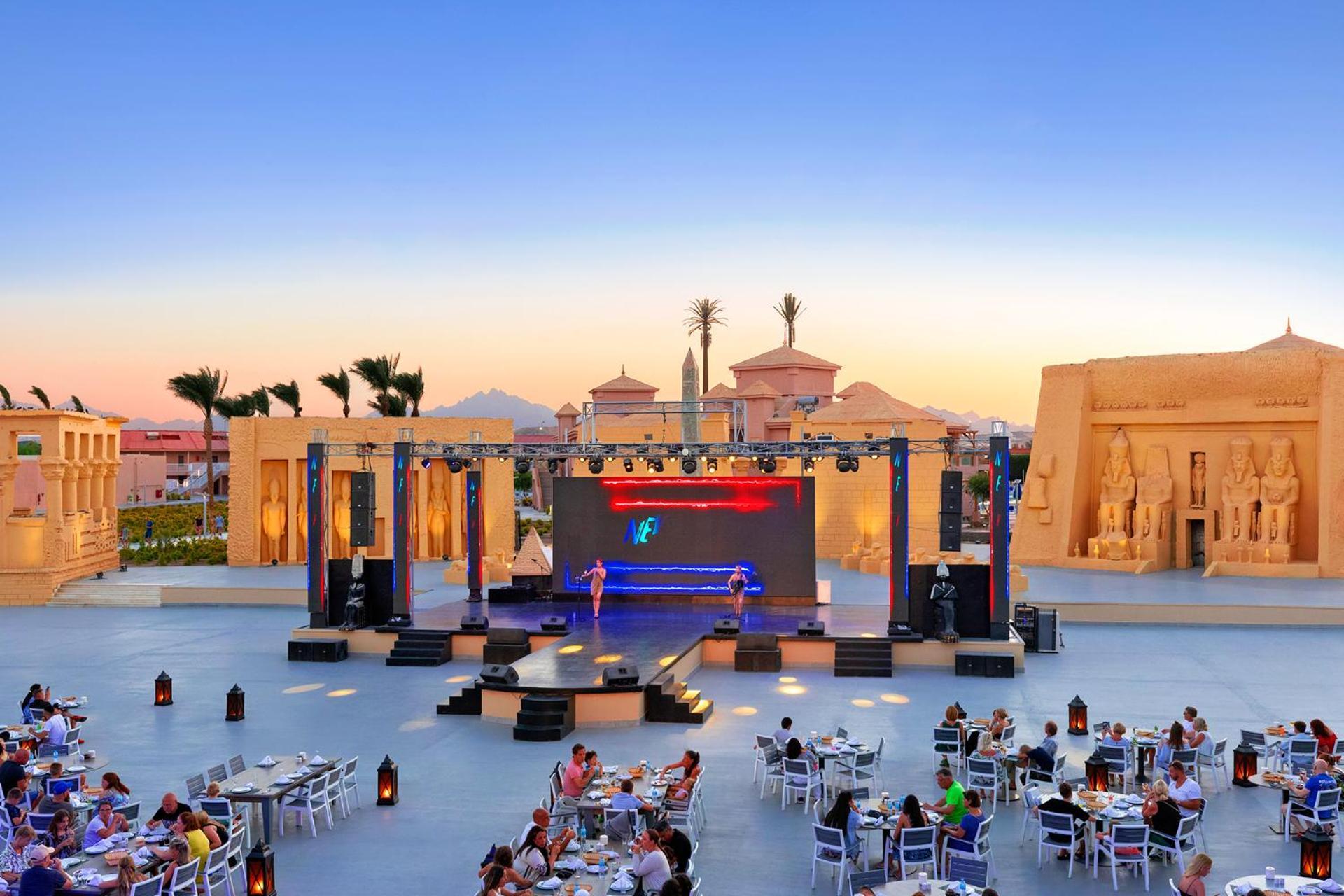Neverland City Hurghada - Pickalbatros Bagian luar foto