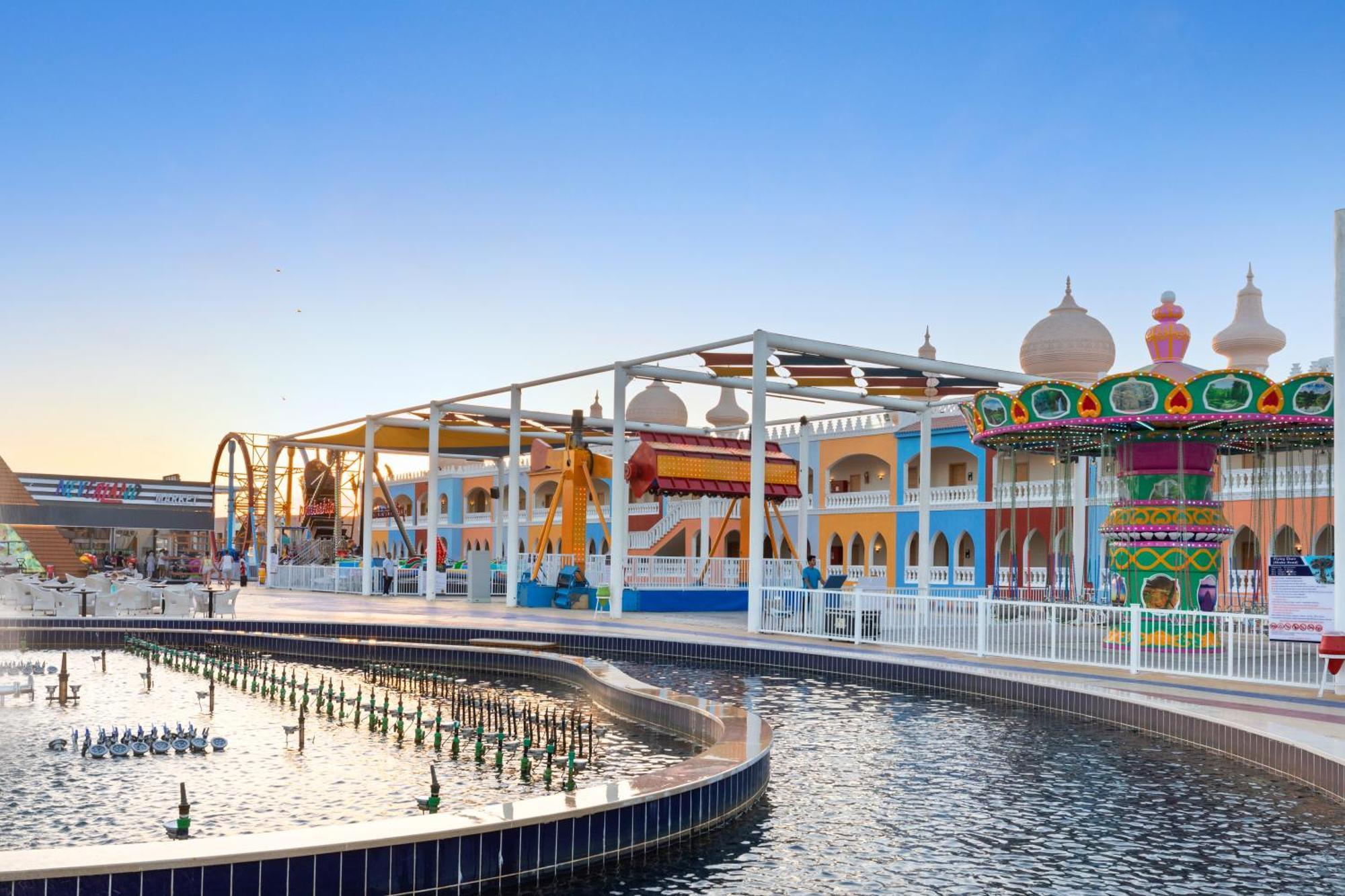 Neverland City Hurghada - Pickalbatros Bagian luar foto