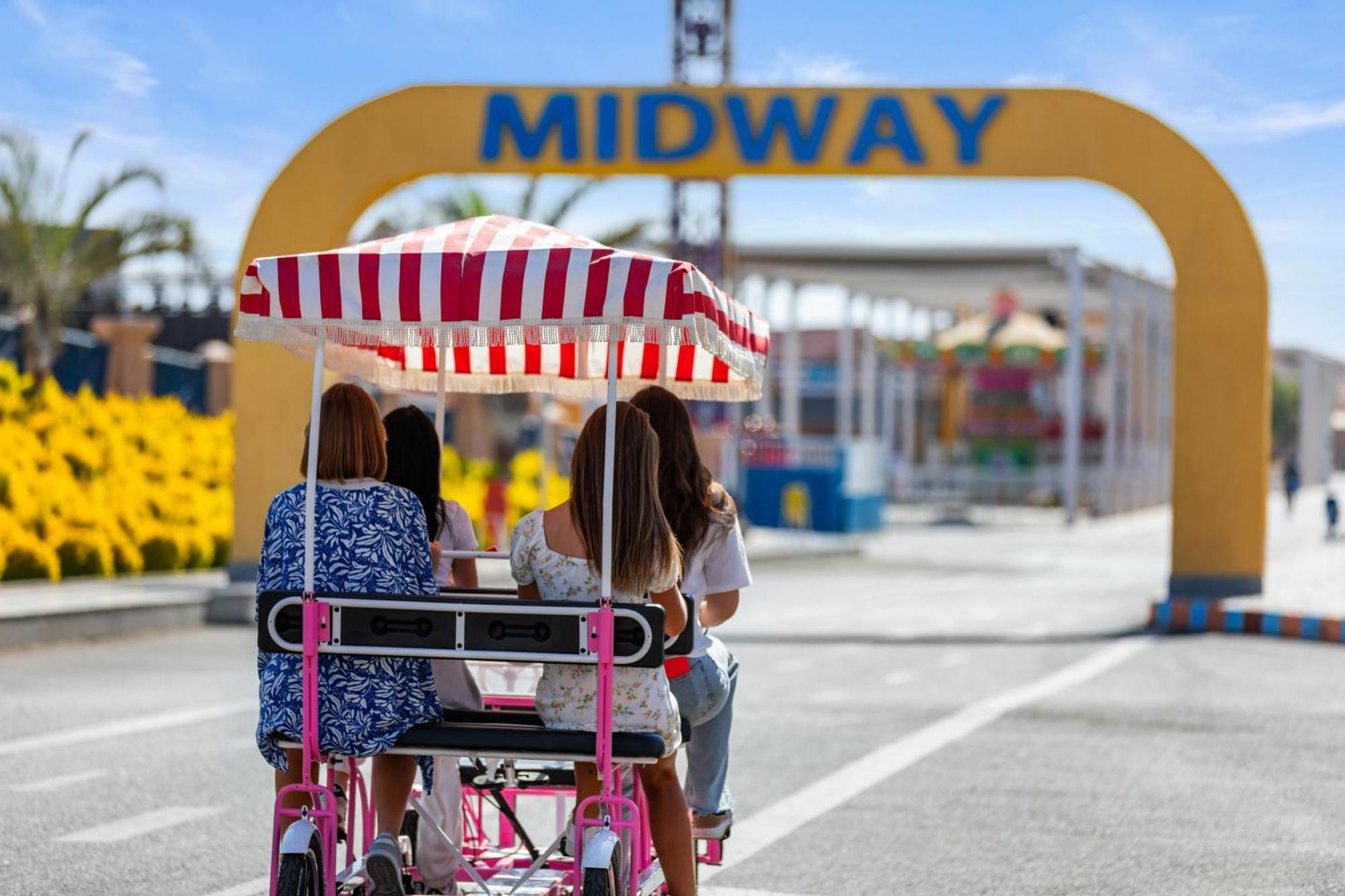 Neverland City Hurghada - Pickalbatros Bagian luar foto